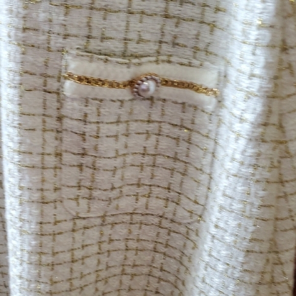 Simply Southern Scalloped Cream Tweed With Puffy Sleeves NWT LARGE - Picture 8 of 13